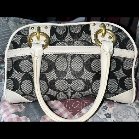 Vintage mini coach purse - Picture 3 of 7